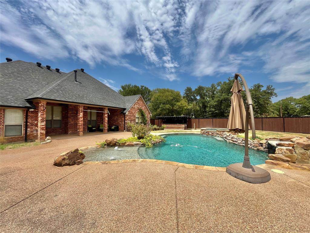 245 Spring Creek Court - Photo 1