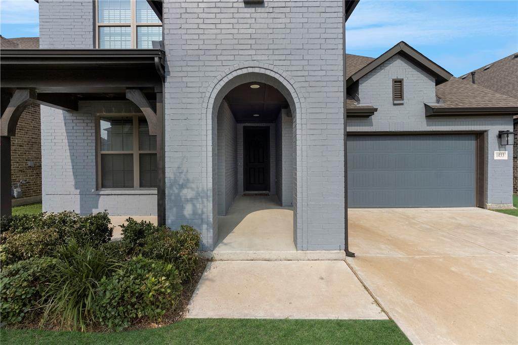 1033 Parkfield Road - Photo 1