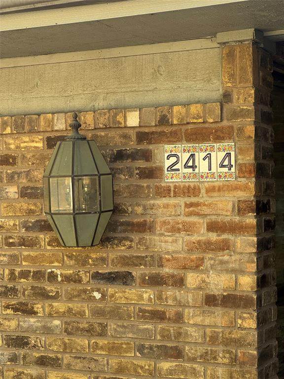 2414 Valley - Photo 1
