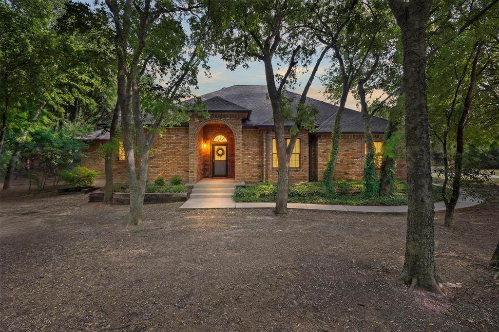290 Ashford Lane - Photo 1
