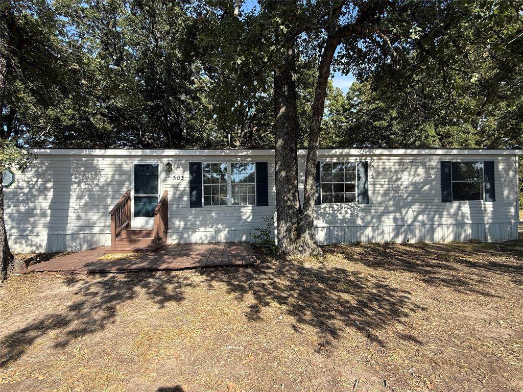 303 Horseman S Road - Photo 1