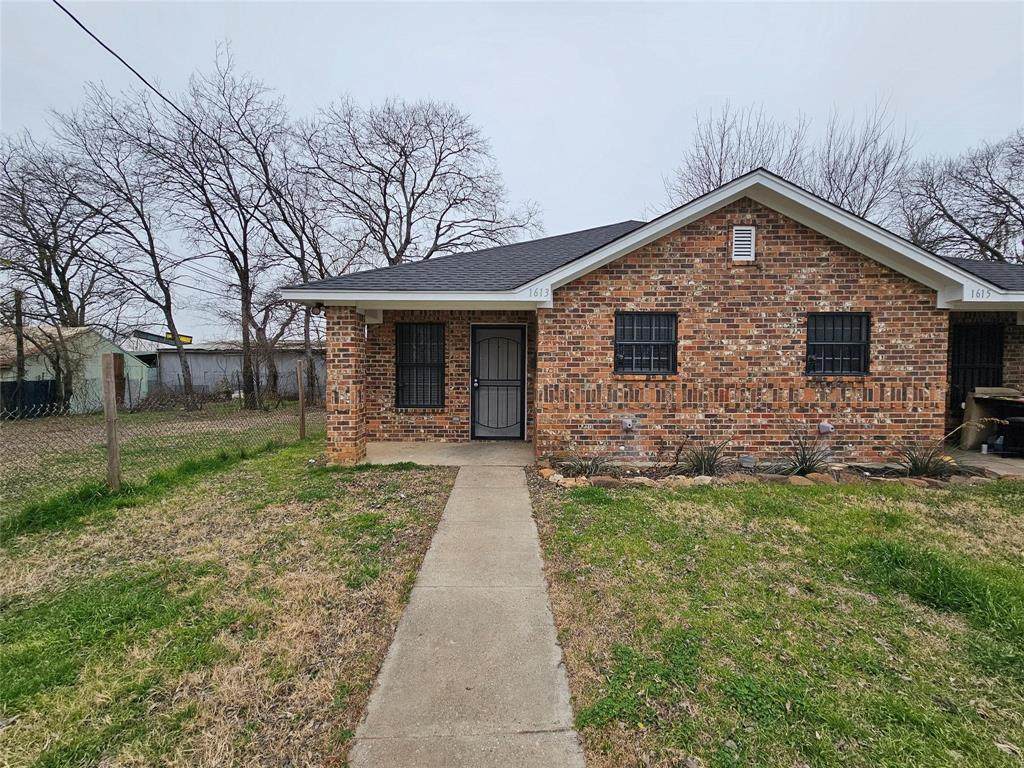 1615 Herald Street - Photo 1