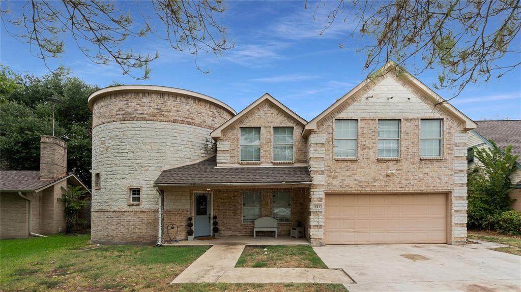 813 Beacon Hill Drive - Photo 1