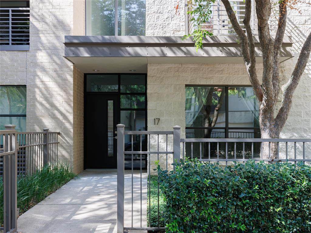 4111 Newton Avenue - Photo 1