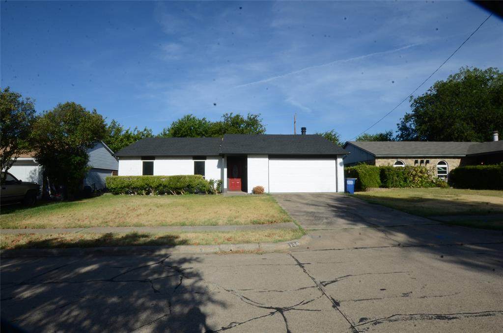 114 Way Drive - Photo 1