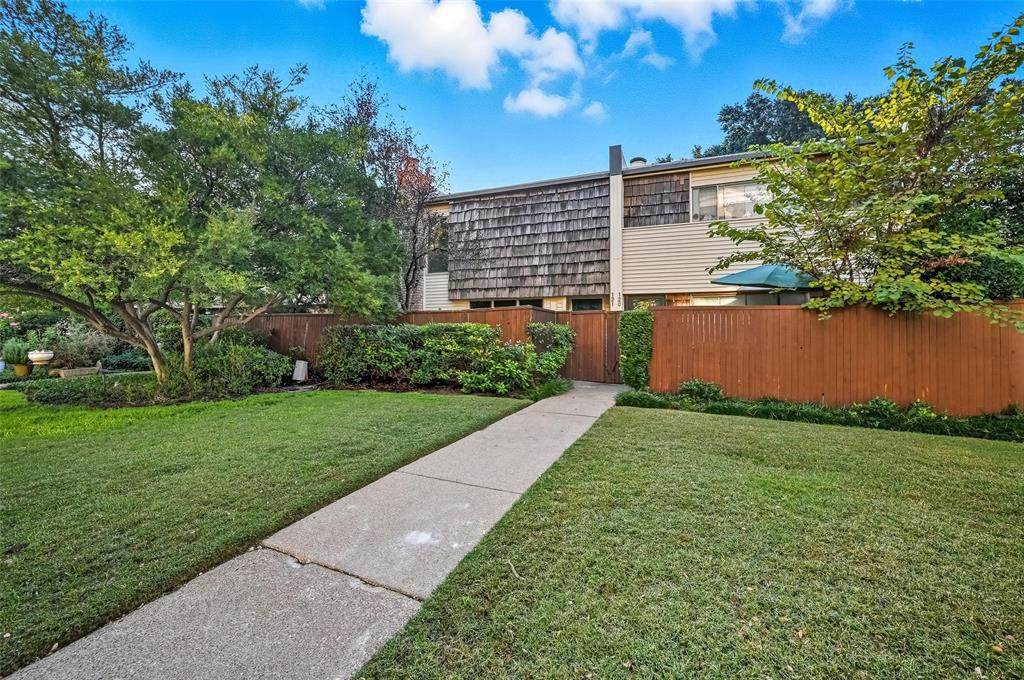 2702 Douglas Avenue - Photo 1