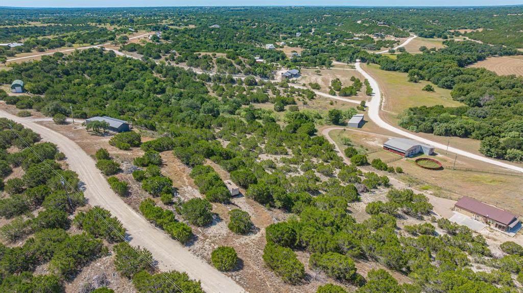 201 Private Road 2123 - Photo 1