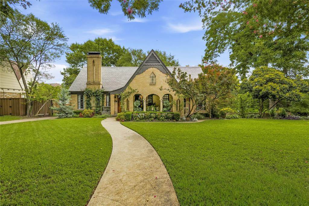 608 Monte Vista Drive - Photo 1