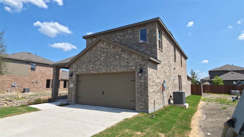 2337 Crockett Way - Photo 1