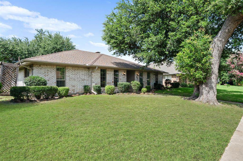 621 Harvest Glen Drive - Photo 1