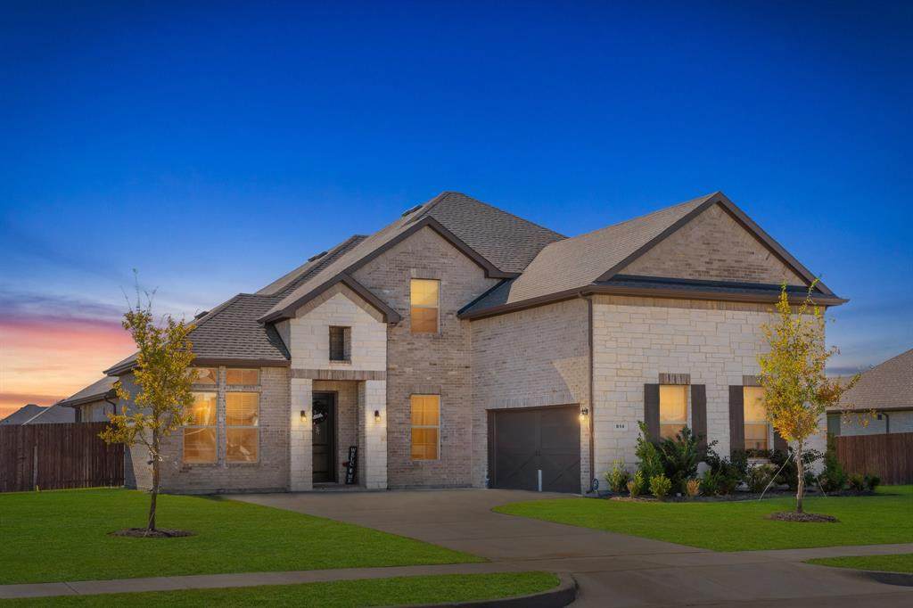 814 Hat Creek Drive - Photo 1