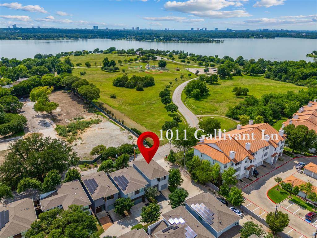 1011 Gallivant Lane - Photo 1