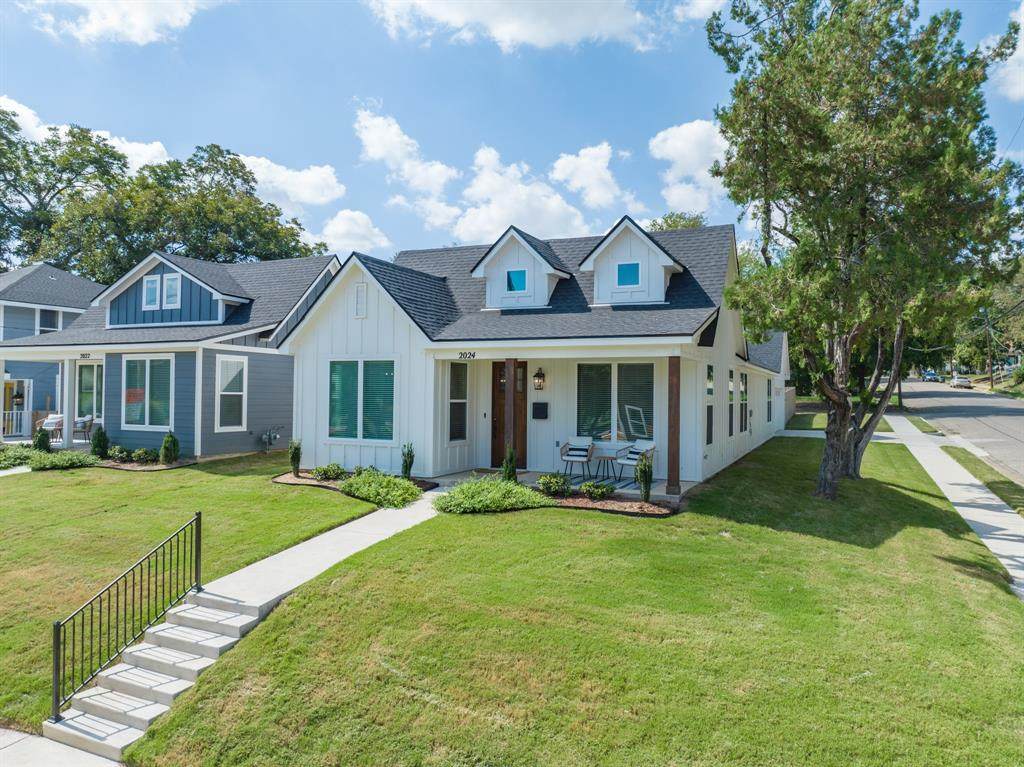 2024 5th Street - Photo 1