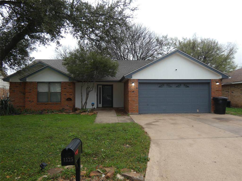 1525 Seamans Way - Photo 1
