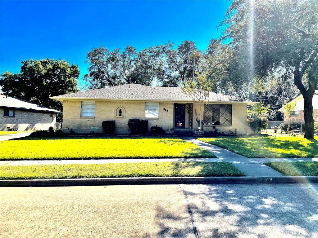 818 Worcester Lane - Photo 1