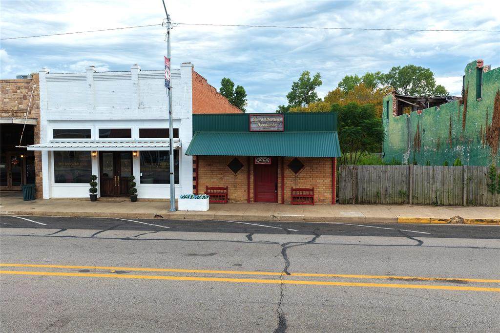 506 Main Street - Photo 1