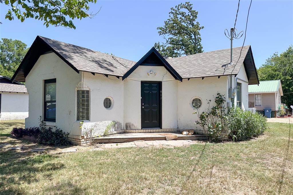 911 Alice Street - Photo 1