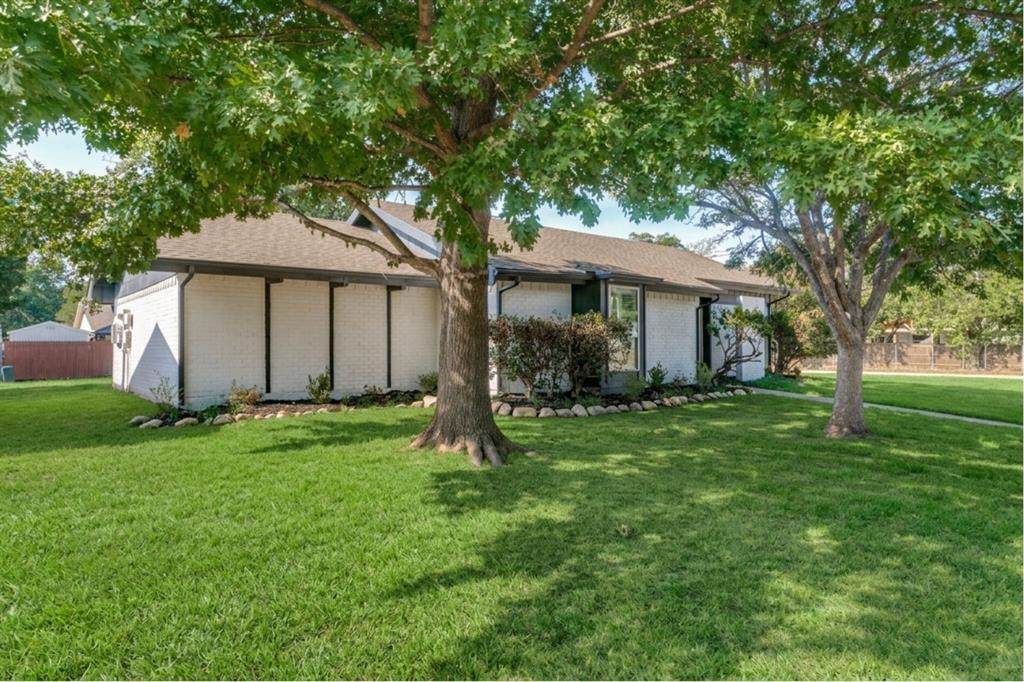 1742 Marblehead Drive - Photo 1