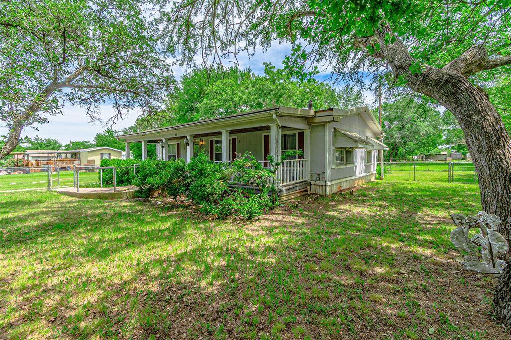 3007 Tanglewood Drive - Photo 1