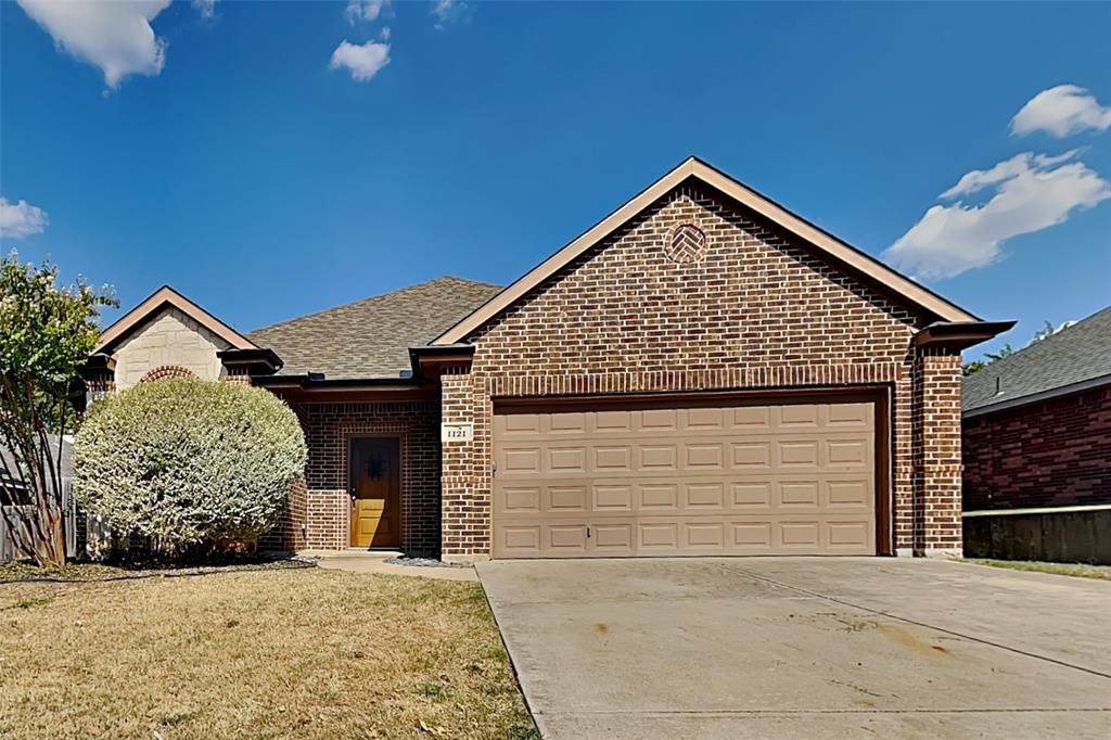 1121 Hidden Lake Drive - Photo 1