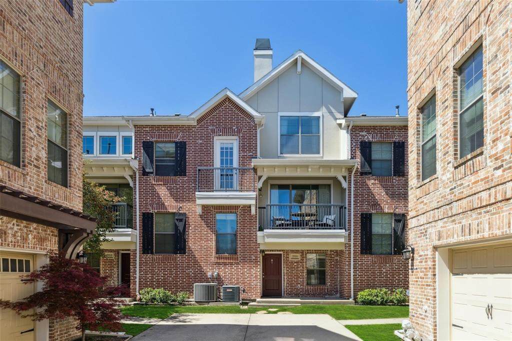 2016 Azure Pointe Drive - Photo 1