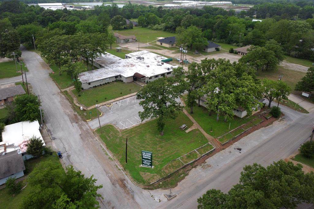 707 Waldrip Street - Photo 1
