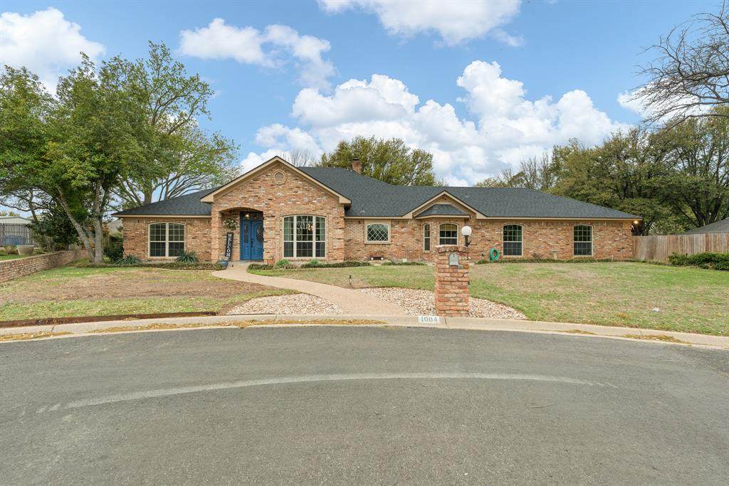 1004 Canyon Court - Photo 1