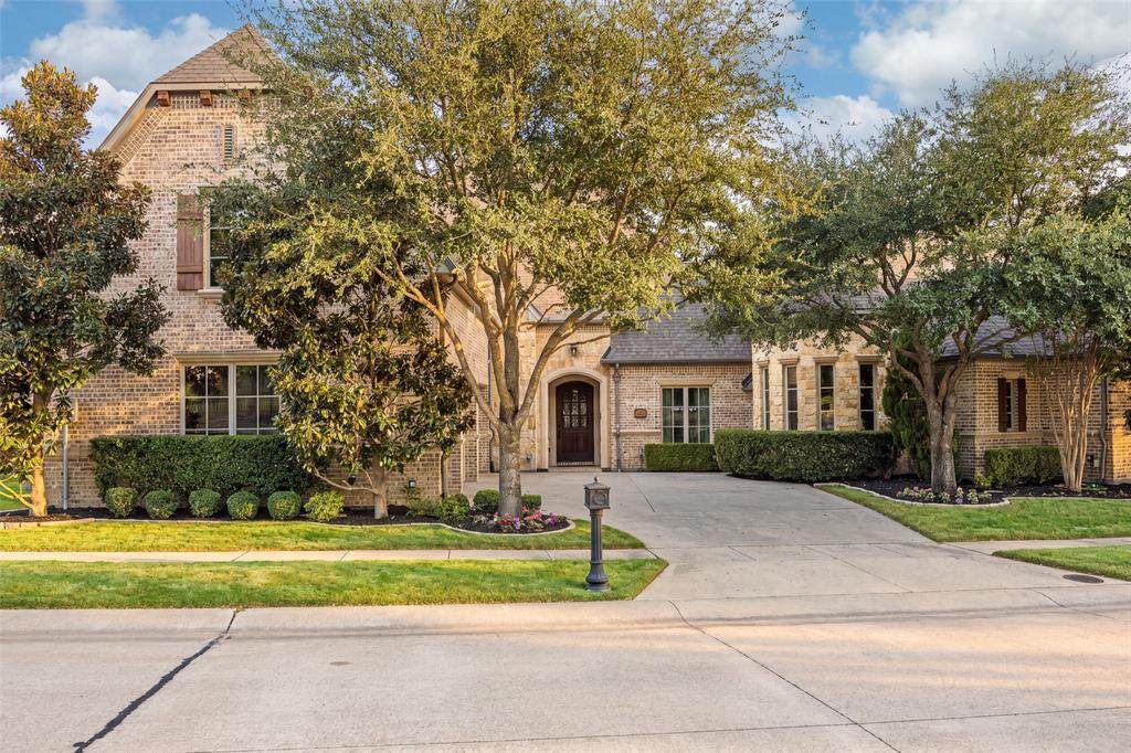6205 Avalon Woods Drive - Photo 1