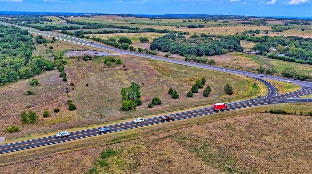 907 Us-82 Highway - Photo 1