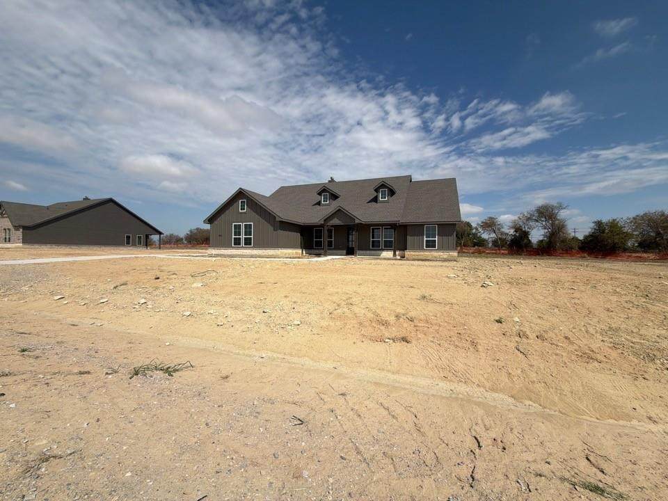 112 Pheasant Run Drive - Photo 1