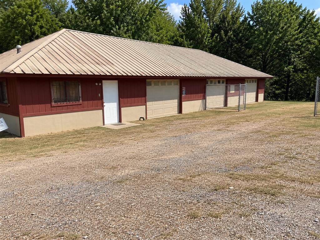 530 Us Highway 69 - Photo 1