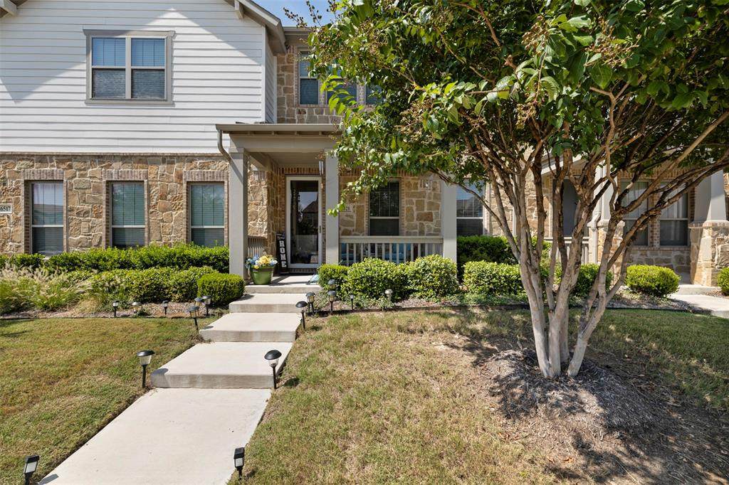 6521 Iron Horse Boulevard - Photo 1