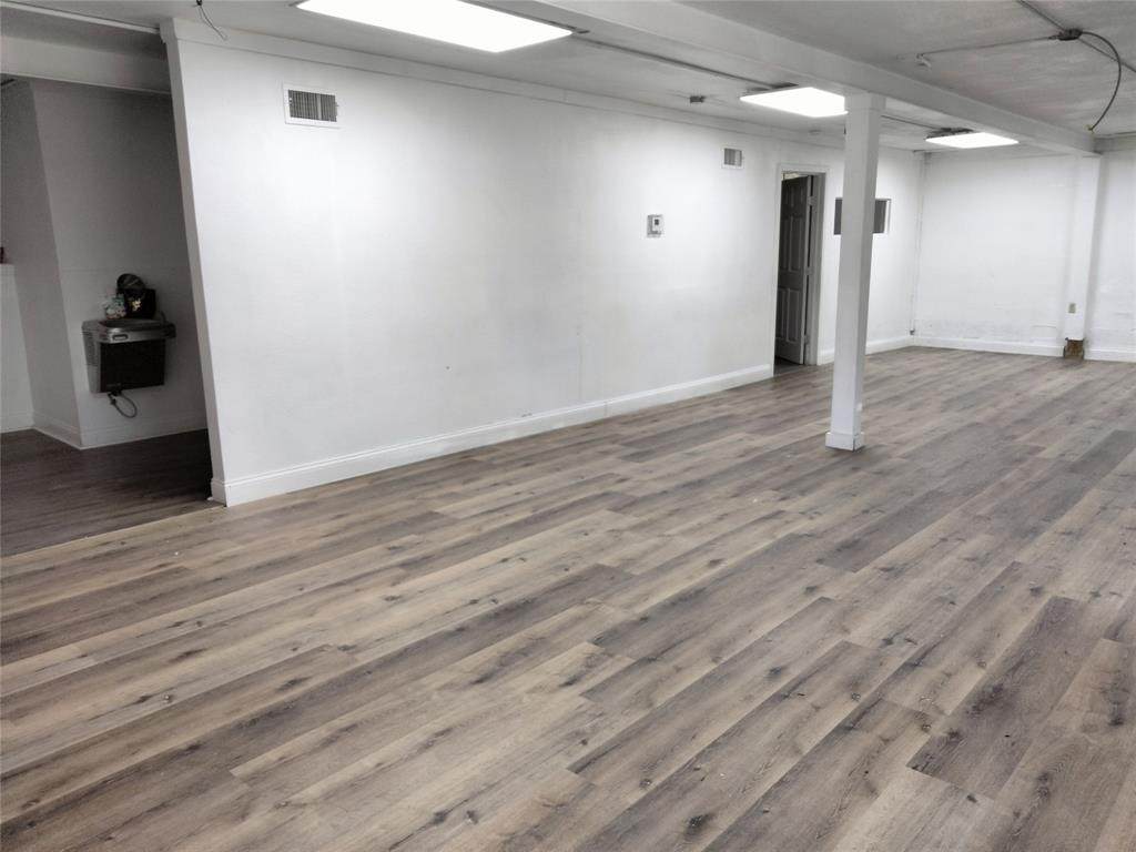 513 4th Street - Photo 1