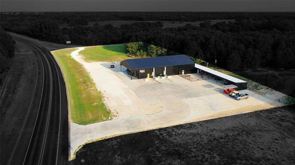 202 County Road 1270 - Photo 1