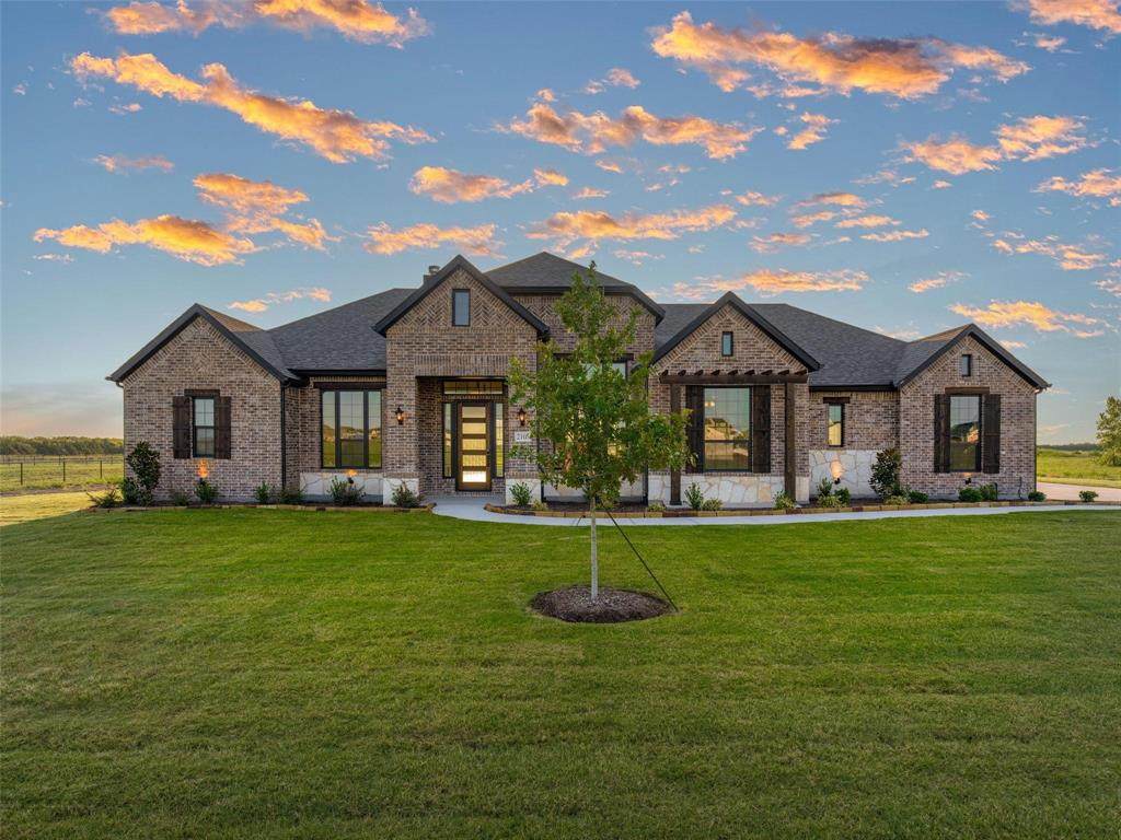 2108 Charters Circle - Photo 1