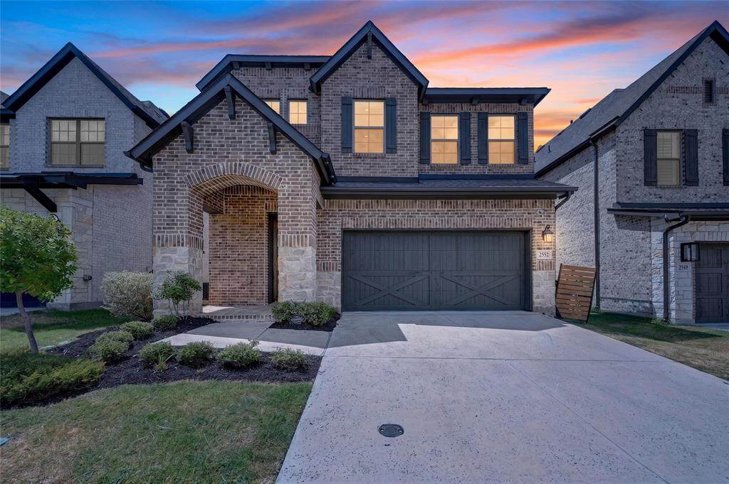 2552 Four Roses Drive - Photo 1