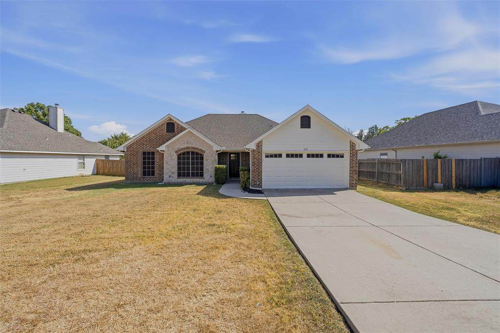 631 Lakeshore Boulevard - Photo 1