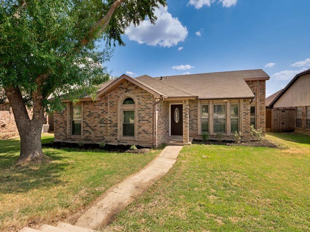 4505 Queen Circle - Photo 1