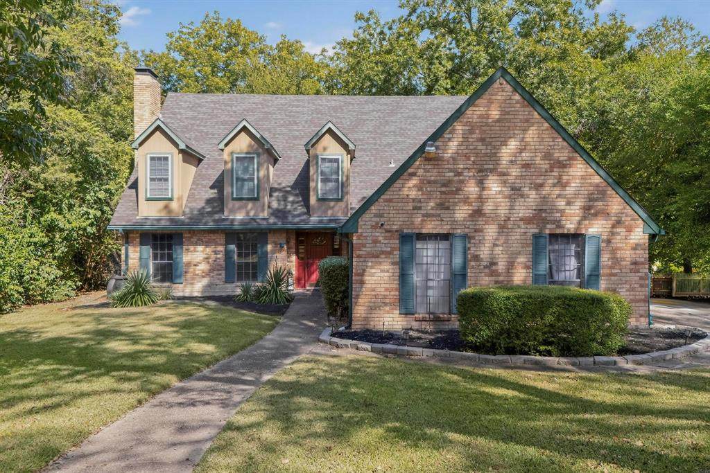 277 Creekwood Drive - Photo 1