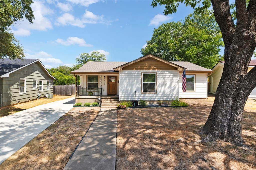 801 44th Street - Photo 1
