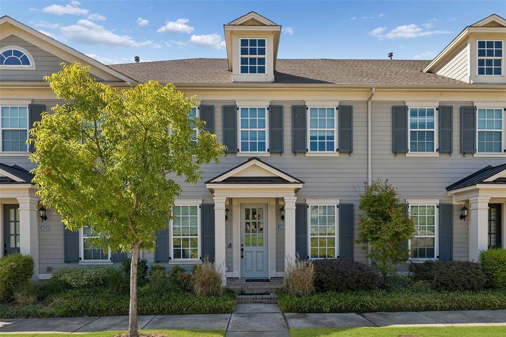 1016 Gardenia Street - Photo 1