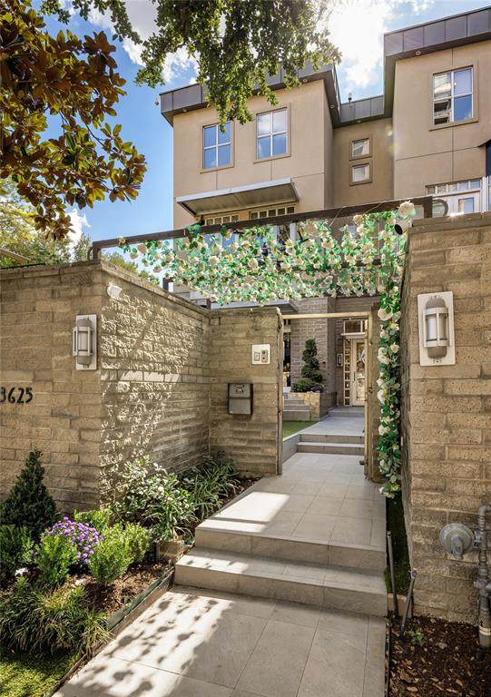 3625 Brown Street - Photo 1