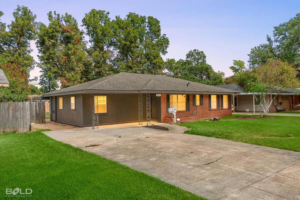 822 River Road - Photo 1