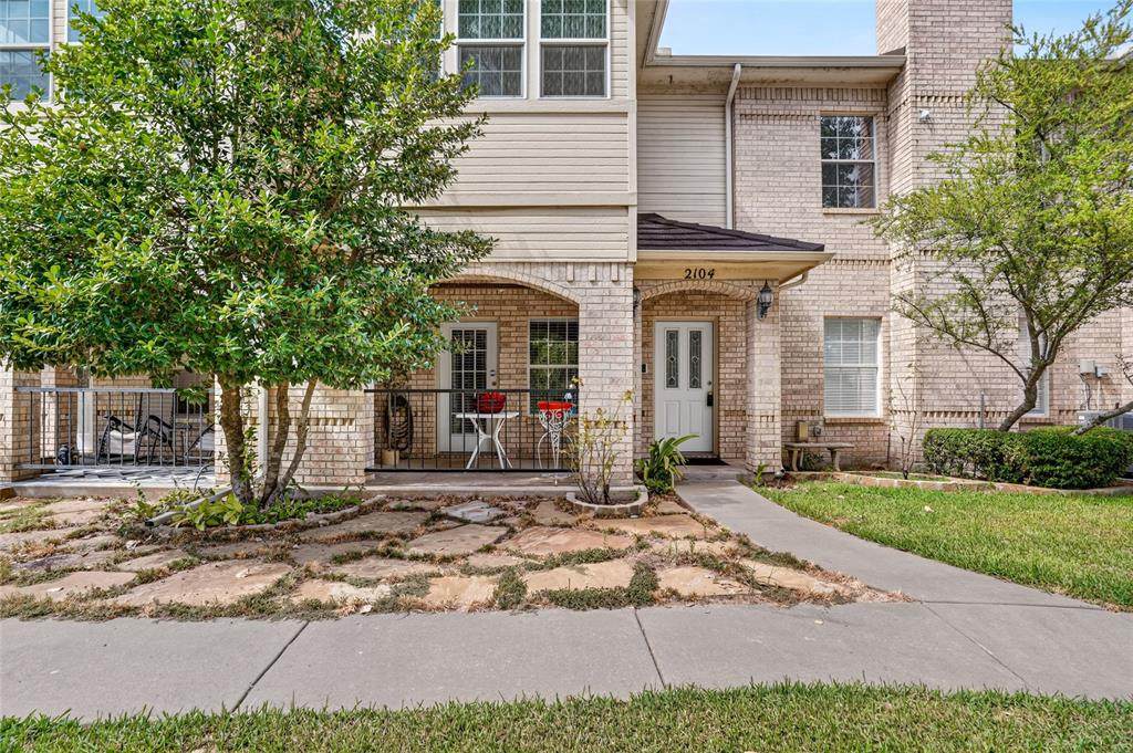 2104 Lakeforest Drive - Photo 1