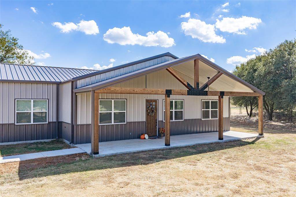 1123 Paradise Parkway - Photo 1