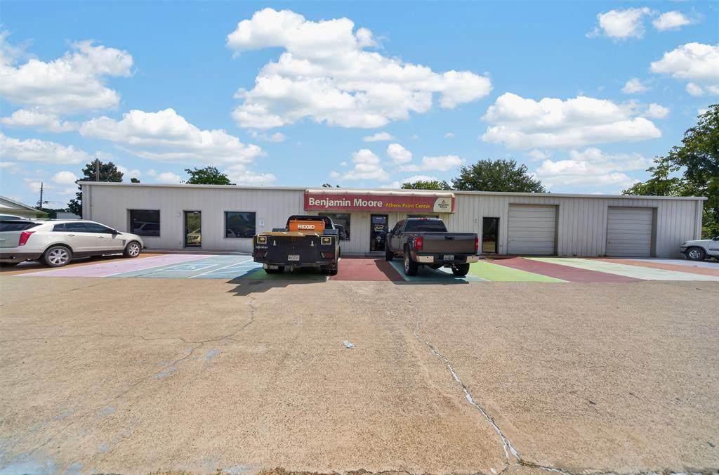 908 Palestine Street - Photo 1