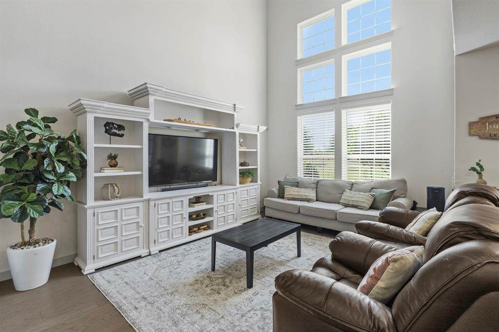 4880 Woodruff Way - Photo 1