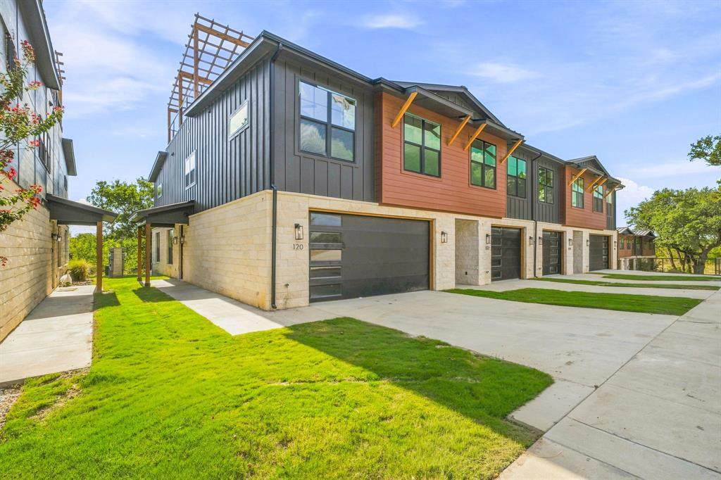 120 Clark Lane - Photo 1