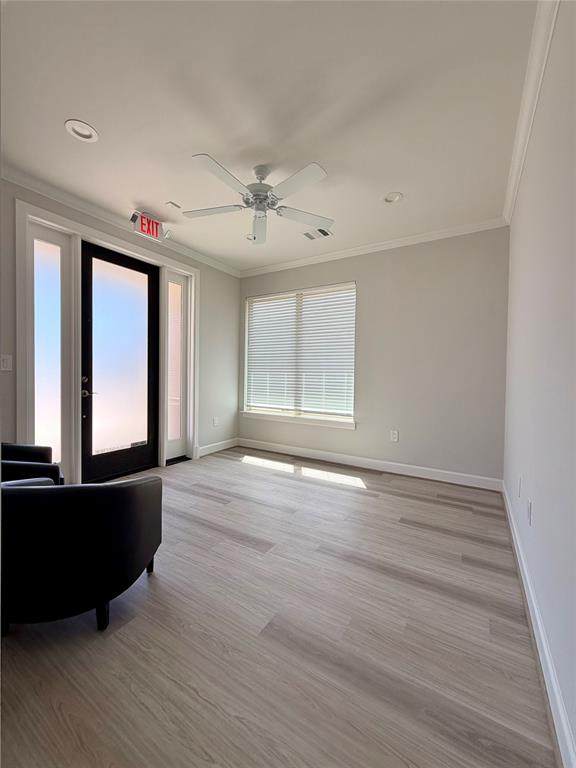 870 Hebron - Photo 1