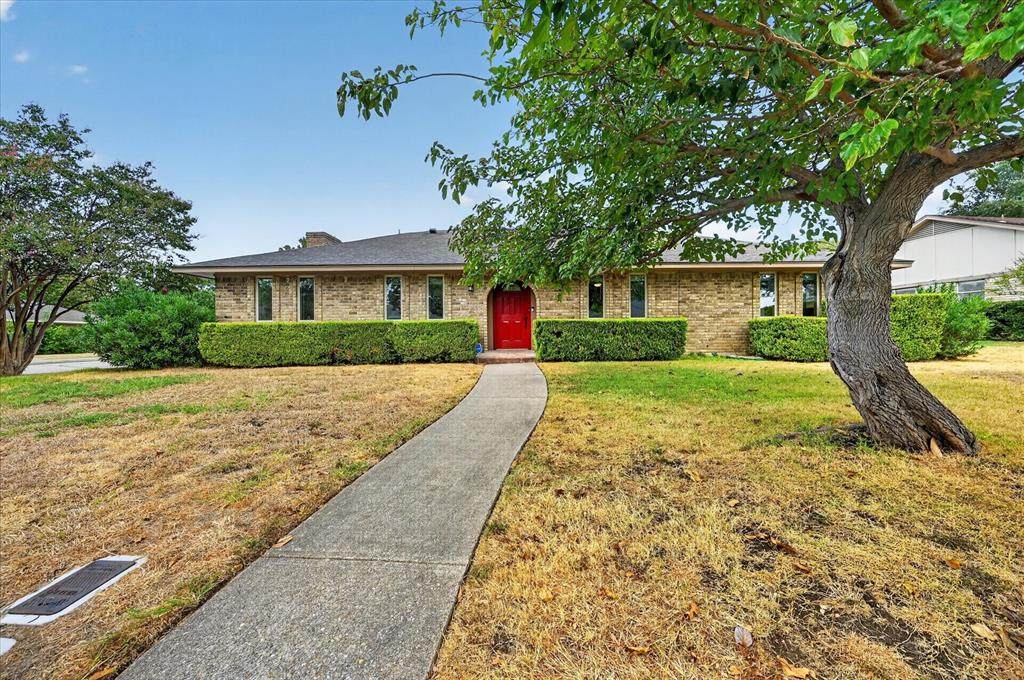 215 Roma Drive - Photo 1